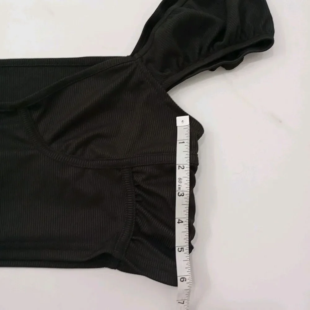 Crop Top  Size M Women's Black - Picture 8 of 12